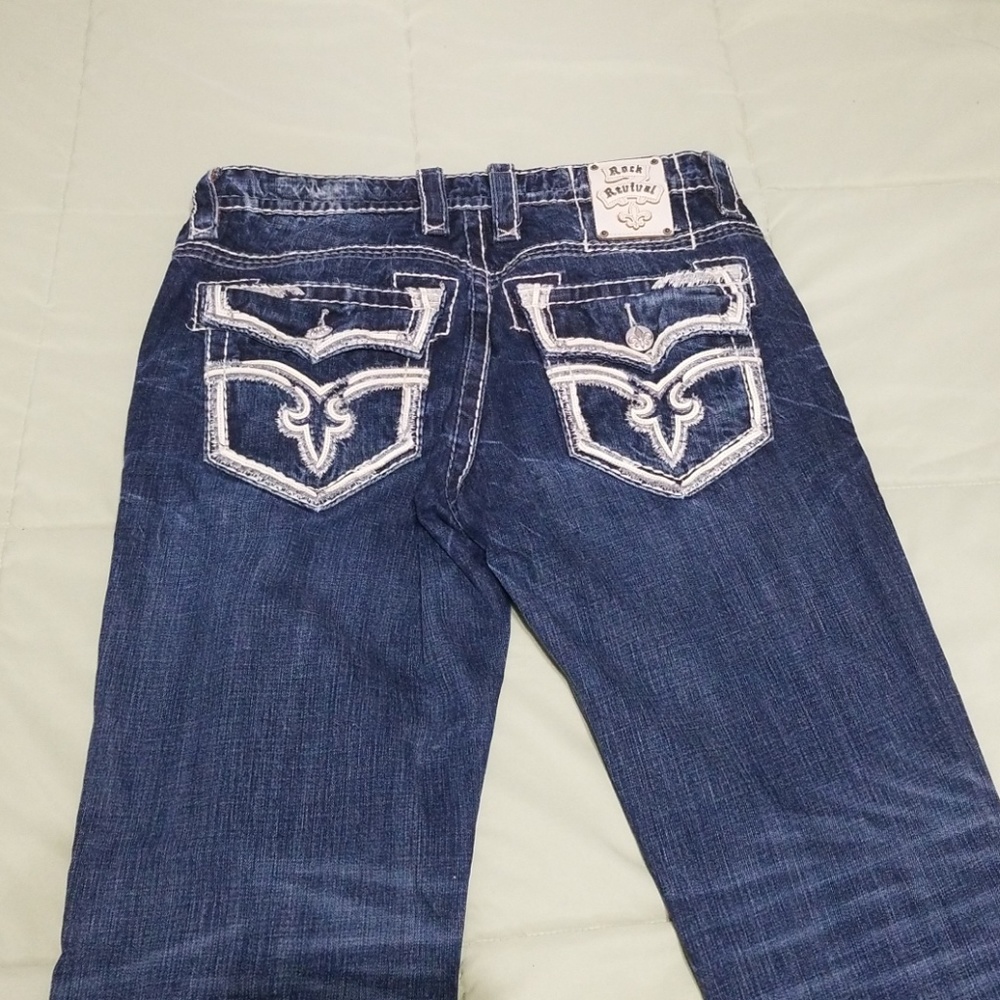 Buckle Jean's